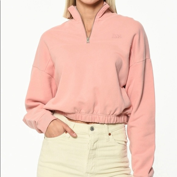 Levi’s Zippered Crop Sweater - Picture 1 of 2